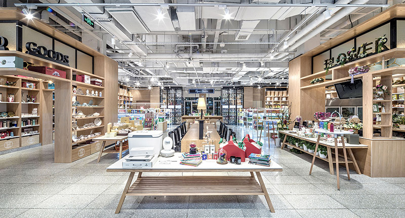 Intelligent Call Center: A Powerful Assistant for Promotional Activities in the Large-Scale Supermarket Chain Industry